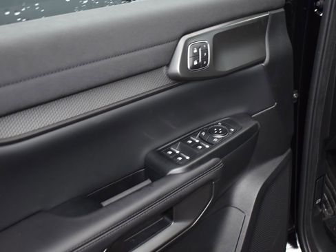 New 2025 Ford Ranger Raptor image 9