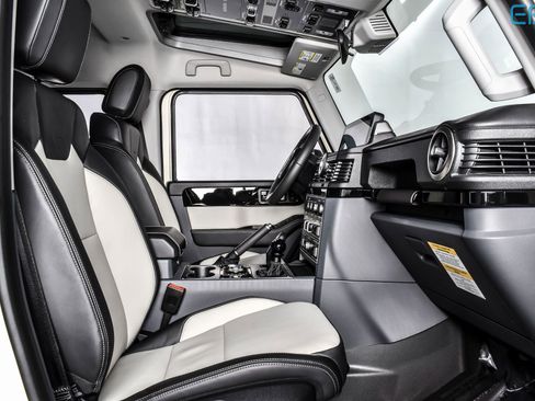 Used 2025 INEOS Grenadier Fieldmaster Edition image 21