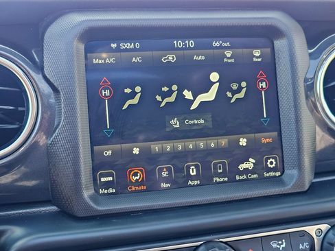 Used 2021 Jeep Wrangler Unlimited Sahara AWD/4WD image 21
