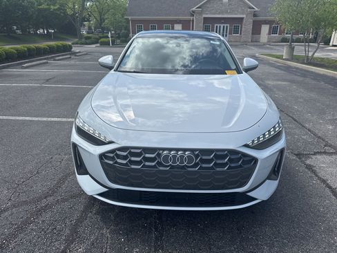 Used 2025 Audi A5 2.0T Premium Plus w/ Premium Plus AWD/4WD image 2