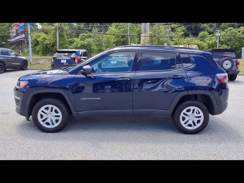 Used 2018 Jeep Compass Sport w/ Tech Group AWD/4WD image 5