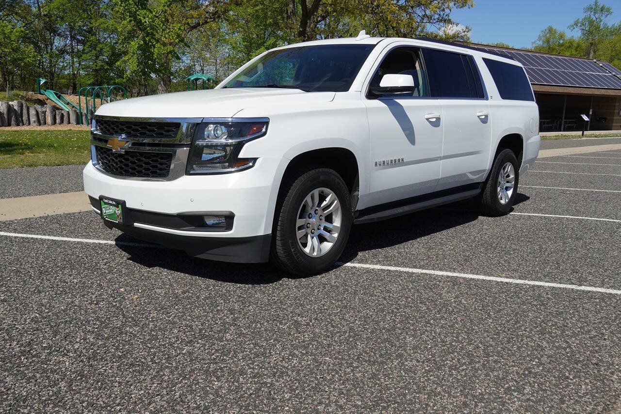 Used 2019 Chevrolet Suburban LT AWD/4WD image 3