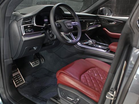 Used 2024 Audi SQ8 Prestige AWD/4WD image 41