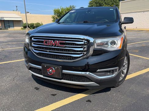 Used 2018 GMC Acadia SLE w/ LPO, Floor Liner Package FWD image 1