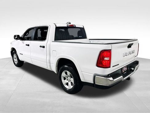 Used 2025 RAM 1500 Big Horn AWD/4WD image 7