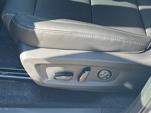 New 2026 Nissan Murano Platinum image 12