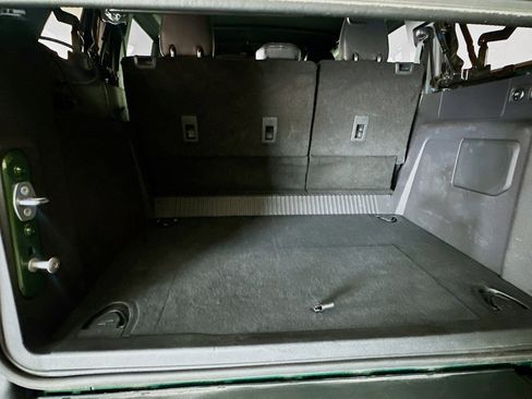 Used 2023 Ford Bronco Badlands image 28