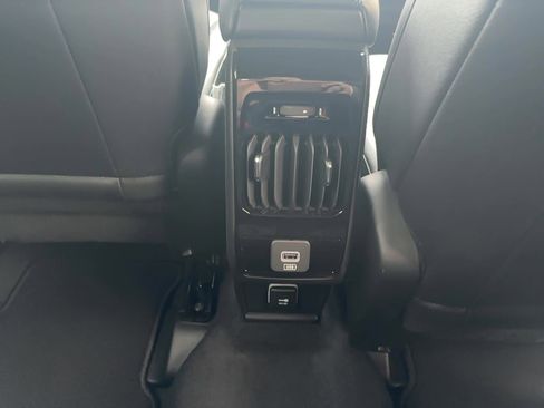 New 2026 Jeep Compass Limited image 8