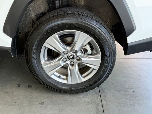 Certified 2025 Toyota RAV4 XLE FWD image 17