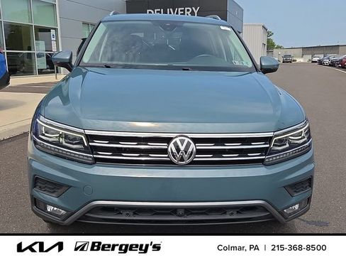 Used 2019 Volkswagen Tiguan SEL Premium w/ 3rd Row Seat Package AWD/4WD image 2