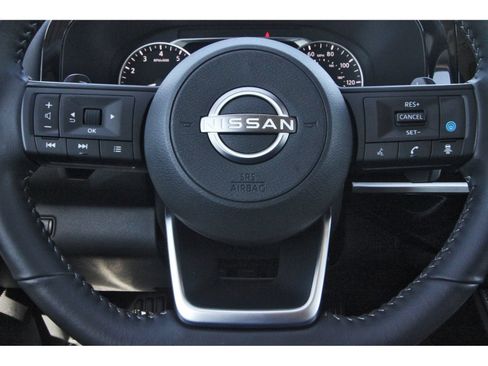Certified 2025 Nissan Pathfinder SV w/ SV Premium Package FWD image 18
