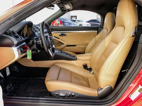 Used 2017 Porsche 718 Boxster image 3