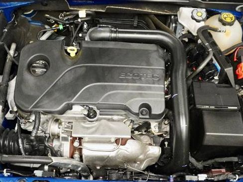 Used 2023 Chevrolet Malibu LT image 32