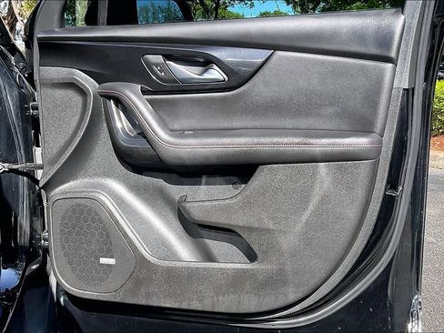 Used 2022 Chevrolet Blazer RS w/ Enhanced Convenience Package image 25