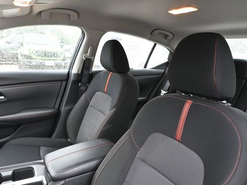 Used 2025 Nissan Sentra SR FWD image 21