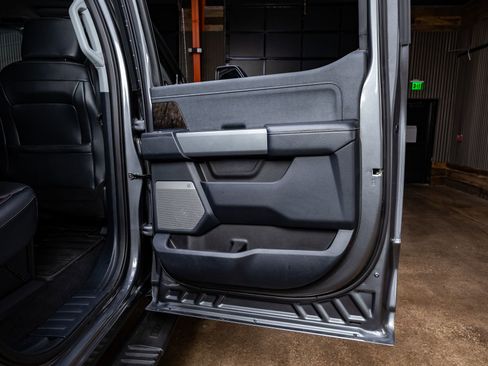 Used 2024 Ford F350 Lariat w/ Lariat Ultimate Package image 39