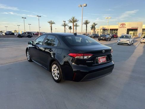 Used 2024 Toyota Corolla LE image 7