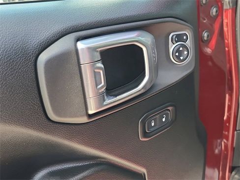 Used 2021 Jeep Wrangler Unlimited Rubicon image 17