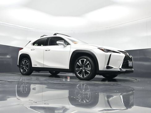 Used 2020 Lexus UX 250h w/ Premium Package AWD/4WD image 3