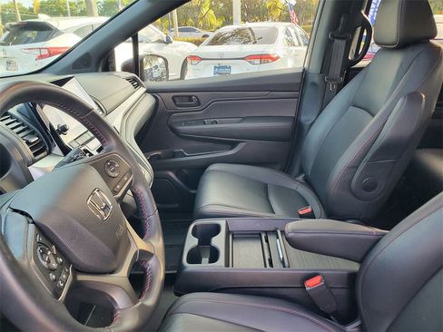 Used 2023 Honda Odyssey Sport image 17
