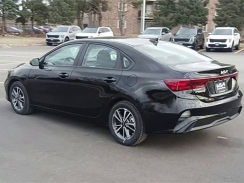 Certified 2022 Kia Forte LXS w/ LXS Technology Package image 9