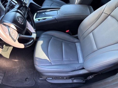 Used 2024 Buick Enclave Premium image 12
