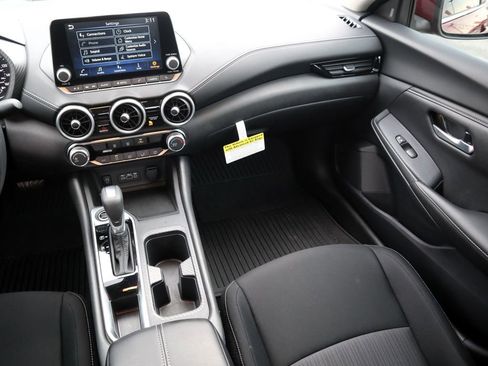 Used 2025 Nissan Sentra SV image 12