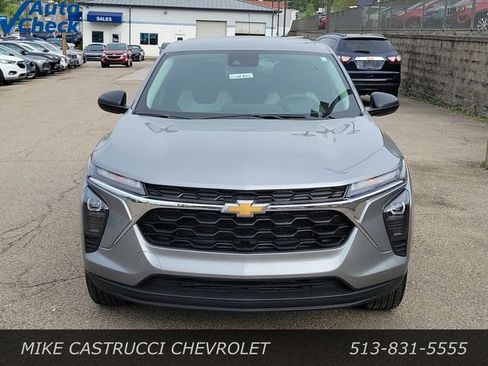 Used 2025 Chevrolet Trax LS w/ Driver Confidence Package FWD image 8