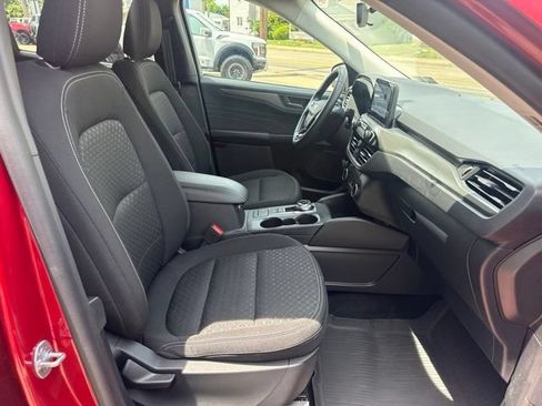 Certified 2025 Ford Escape Active w/ Cold Weather Package AWD/4WD image 33