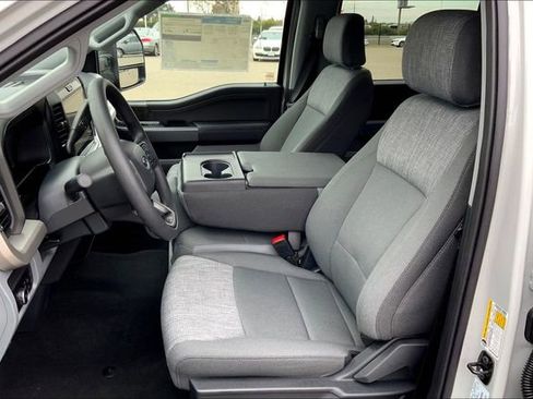 New 2025 Ford F250 XLT w/ Black Appearance Package image 9