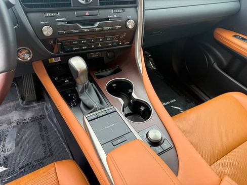 Certified 2022 Lexus RX 350 AWD w/ Premium Package image 21