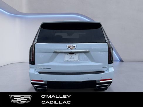 New 2026 Cadillac Escalade Luxury w/ Touring Package image 4