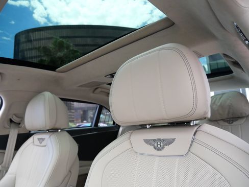New 2026 Bentley Flying Spur Plug-In Hybrid AWD/4WD image 18