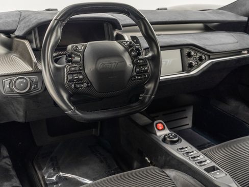Used 2020 Ford GT image 13