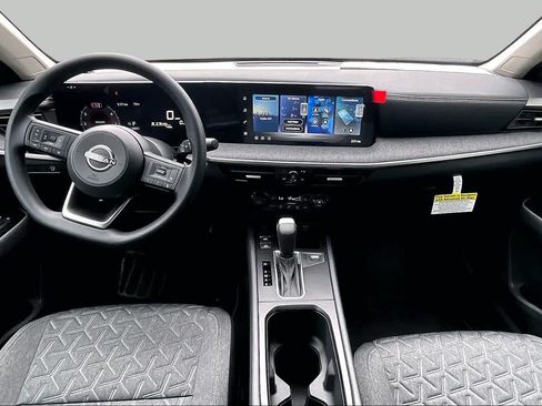 New 2026 Nissan Kicks SV w/ SV Premium Package FWD image 5