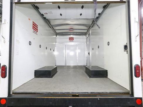 Used 2023 Ford Transit 350 DRW RWD image 10