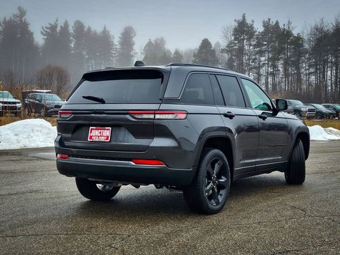 New 2026 Jeep Grand Cherokee Limited w/ Limited Altitude Package AWD/4WD image 3