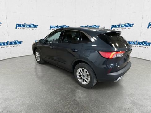 Used 2022 Ford Escape SE w/ Convenience Package image 8