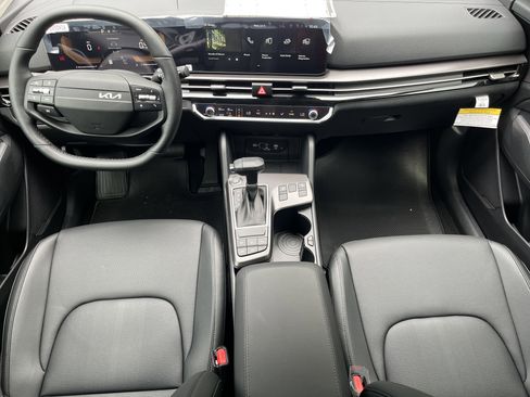 New 2026 Kia Sportage EX w/ EX Panorama Roof Package image 3