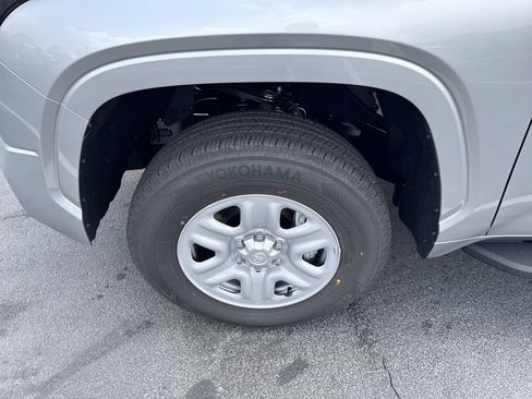 New 2025 Toyota Tundra SR w/ SR Tow Package image 9