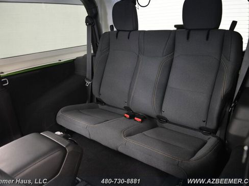 Used 2025 Jeep Wrangler Sport AWD/4WD image 20