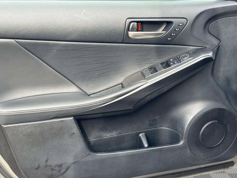 Used 2023 Lexus IS 500 image 21