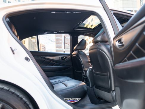 Used 2018 INFINITI Q50 Red Sport 400 w/ Proactive Package image 19