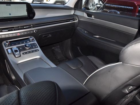 Used 2023 Hyundai Palisade SEL image 18