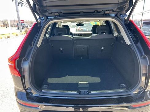 Certified 2025 Volvo XC60 B5 Plus AWD/4WD image 11