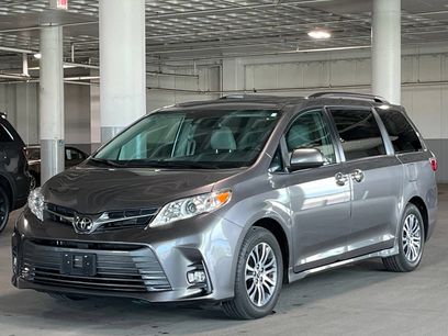Used 2019 Toyota Sienna XLE w/ XLE Navigation Package