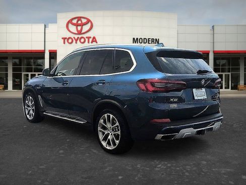 Used 2022 BMW X5 xDrive45e AWD/4WD image 3