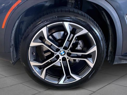 Used 2023 BMW X5 sDrive40i w/ Premium Package image 11
