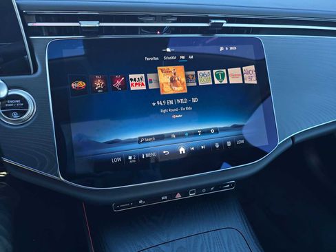 Used 2025 Mercedes-Benz E 350 Sedan image 28