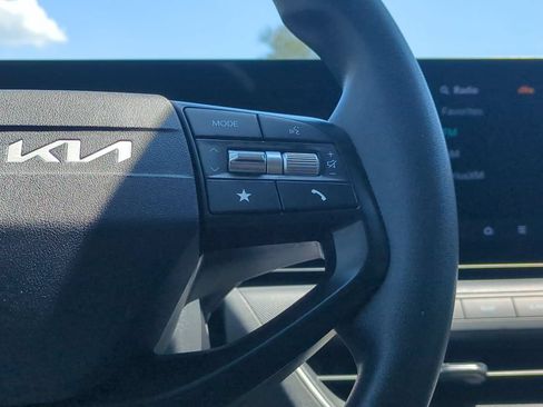 Used 2025 Kia K4 FWD image 21